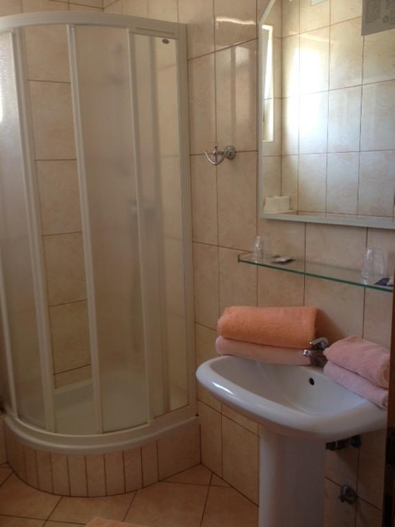 Guesthouse Villa Adria Малинска Экстерьер фото
